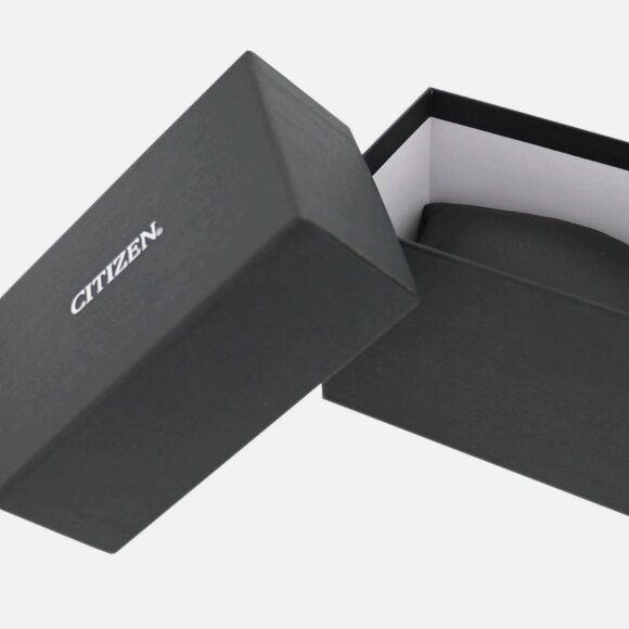 Citizen Women's 36mm Sport Date Indicator Eco-Drive Silver Watch - Picture 4 of 4